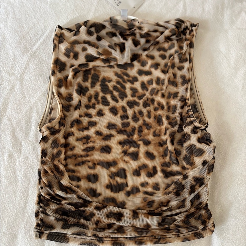 Leopard Print Sleeveless Top